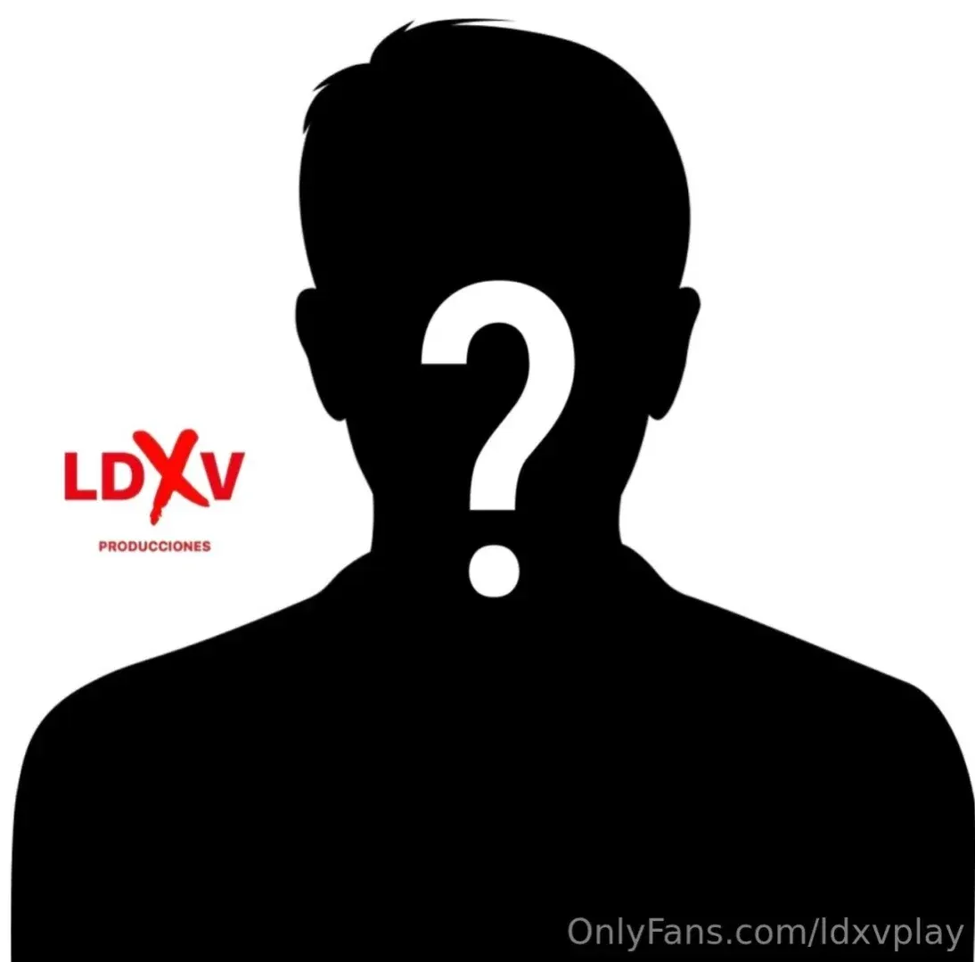 Schwarze Silhouette mit einem weißen Fragezeichen und einem roten LDXV-Logo auf weißem Hintergrund