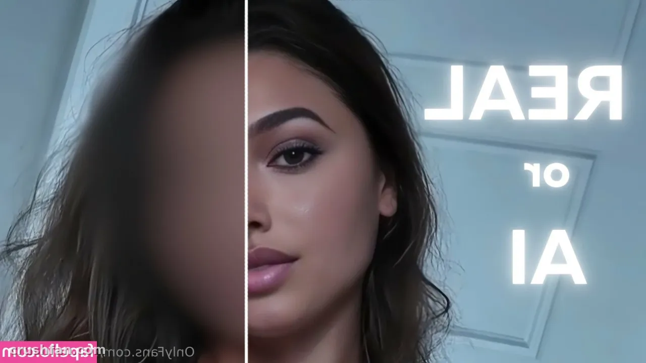 Retrato em close-up em tela dividida de uma mulher com cabelos escuros e lábios rosados brilhantes contra um fundo azul claro
