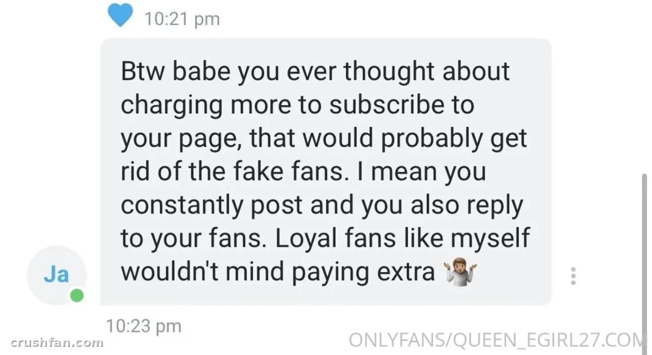 Capture d'écran d'un message d'un fan à Queen_D suggérant des prix d'abonnement plus élevés