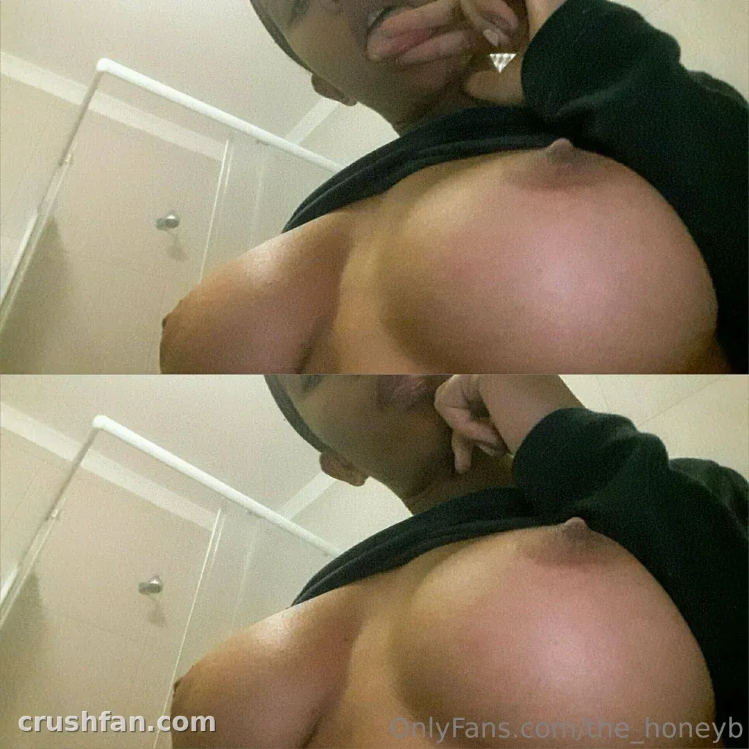Collage de selfie de cerca en el baño de Honey B con un top negro y su mano cerca de la cara